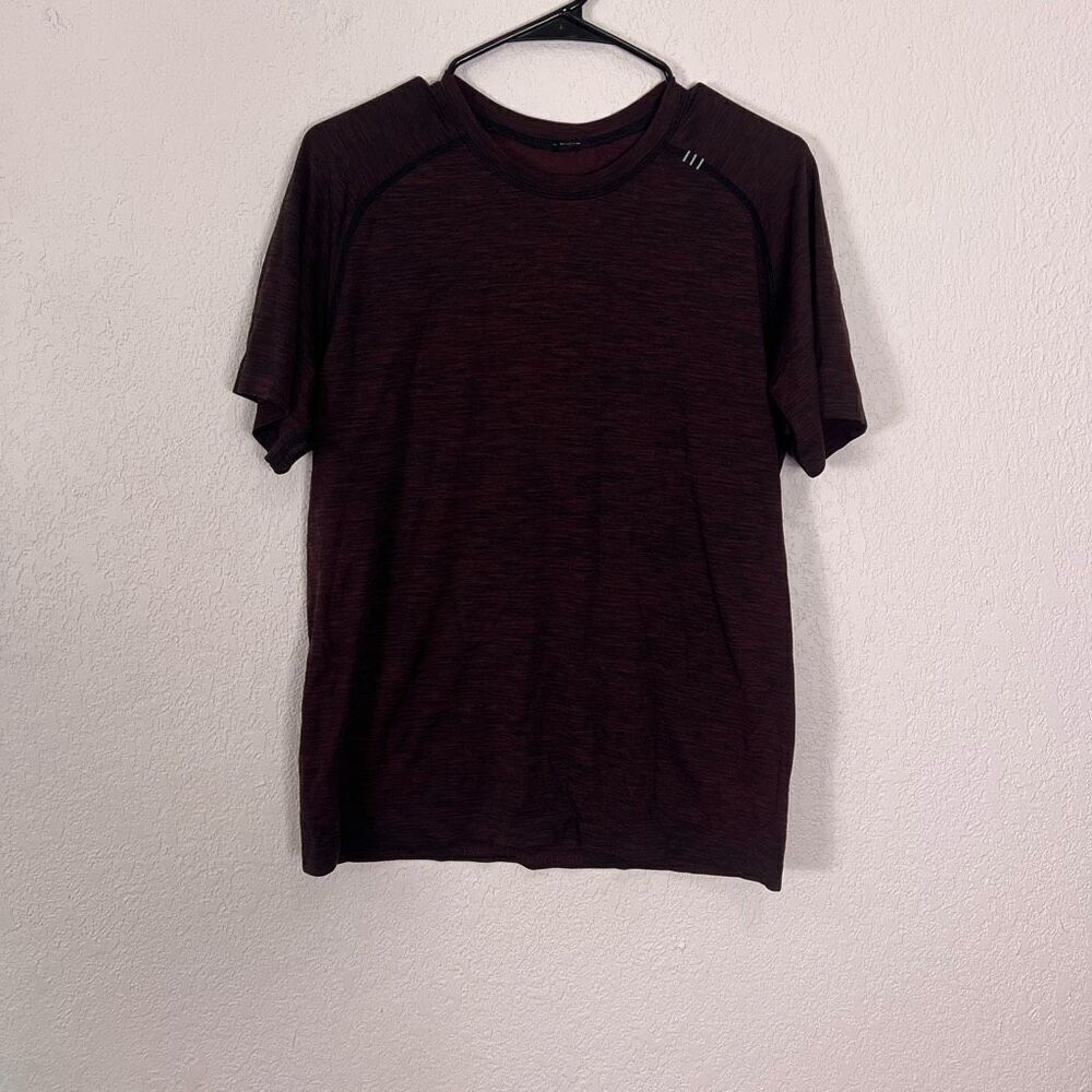 Lululemon Heathered Maroon & Black Swiftly Tech Short Sleeve Top‎